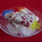 Polos de yogur con frambuesas